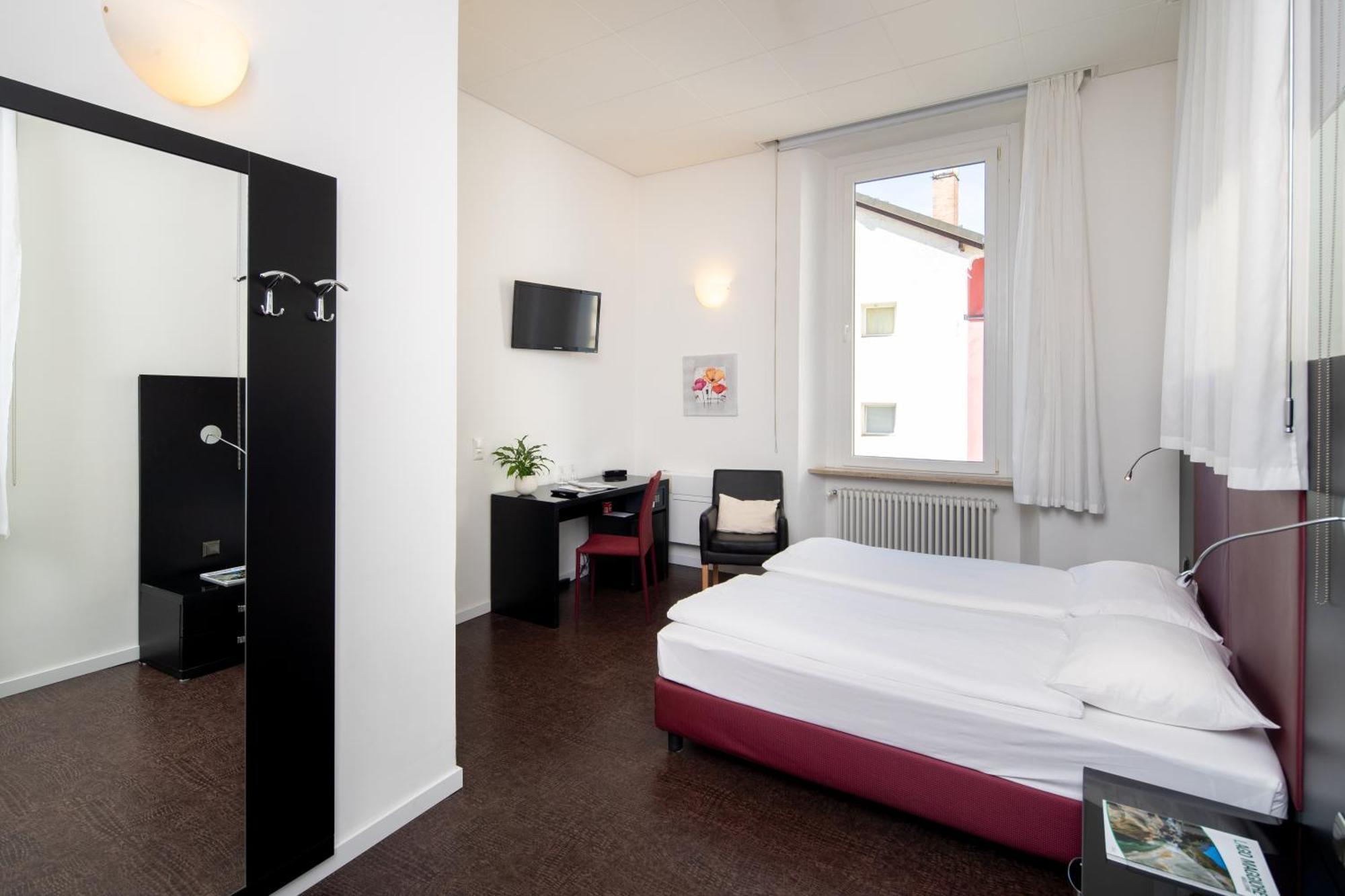 Hotel Rio Garni Muralto Esterno foto